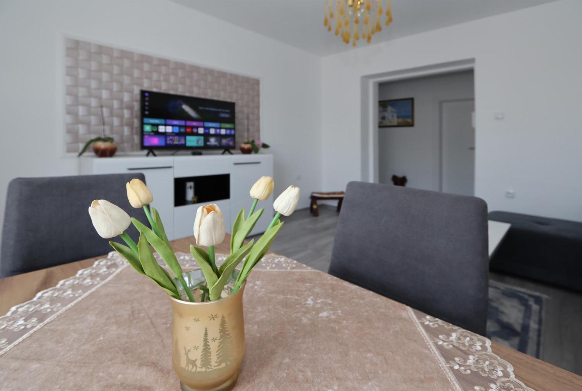 Golden Royal Apartment Крагуевац Екстериор снимка